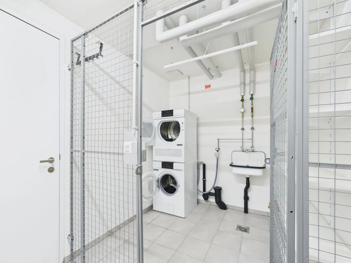 Exklusive 3.5-Zimmer-Erdgeschosswohnung in Bestlage von Wettswil - Foto 11 von 13