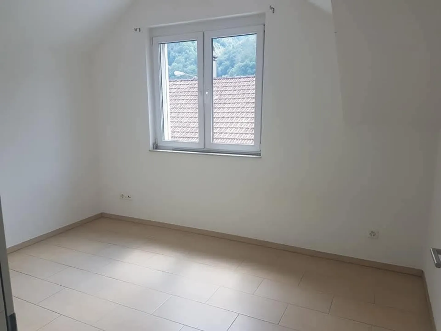 Appartamento Attico Luminoso a Sevelen - Foto 4 di 5