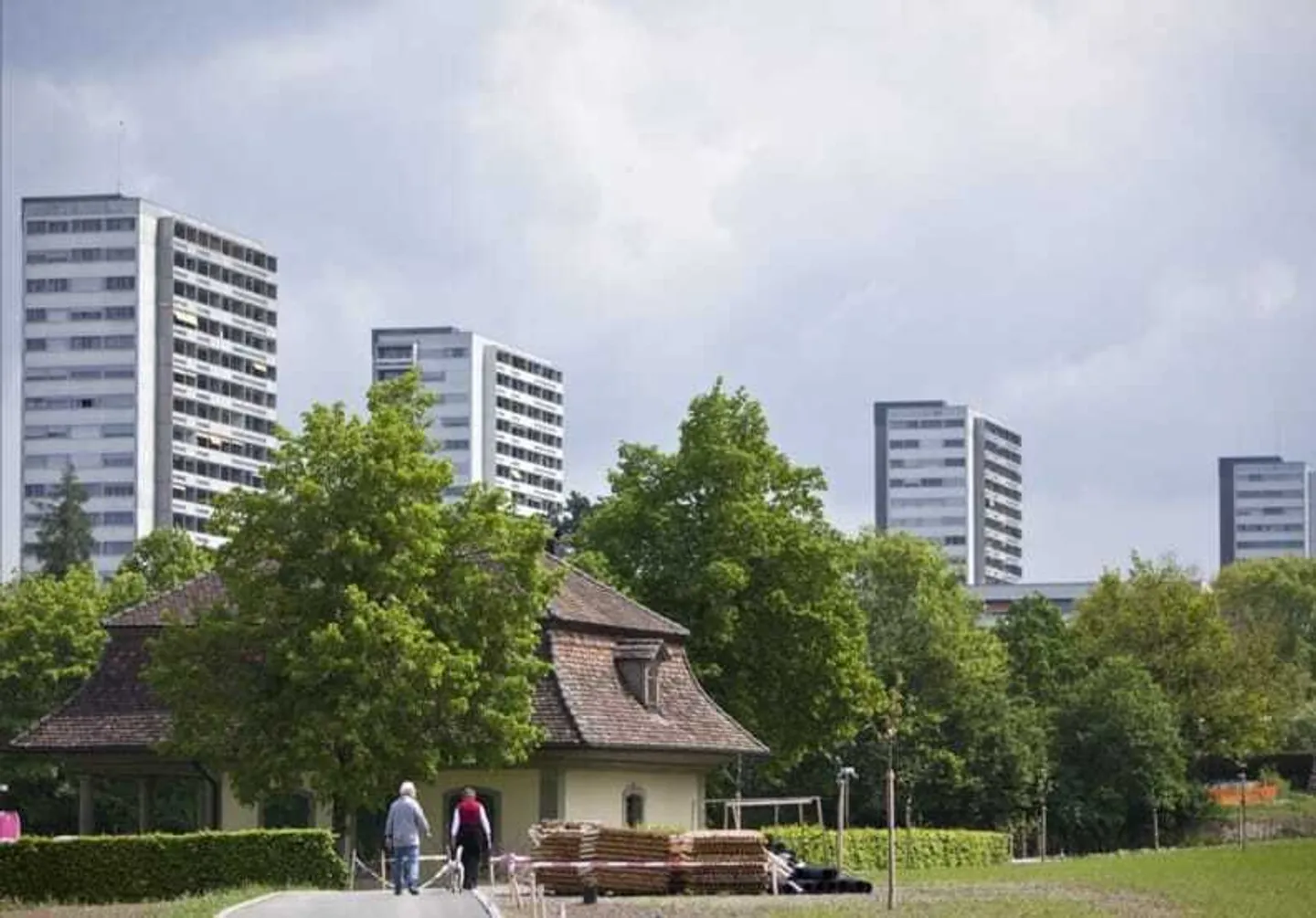 Family-Friendly Apartment in Bern - Photo 3 of 4