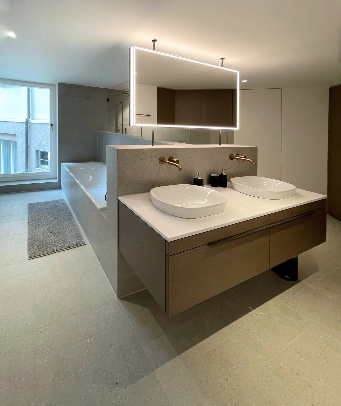 Metropolitan Chic - Living in Zurich's Prestige District - Photo 18 of 29