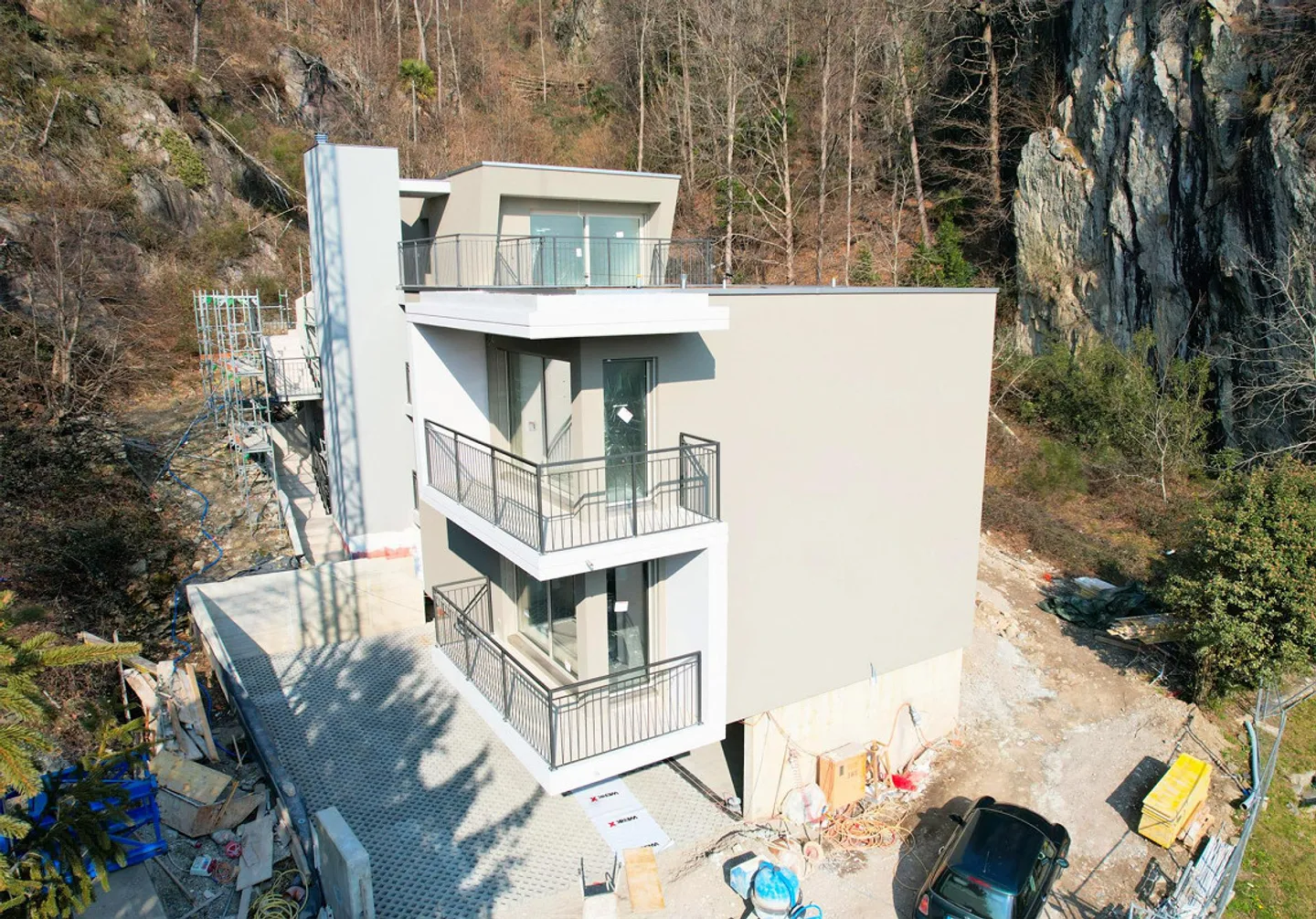 Nuovo appartamento con giardino in piccola moderna palazzina - Foto 4 di 11