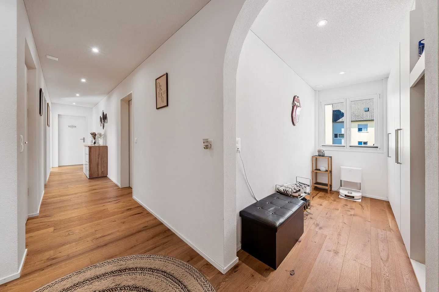 Appartement penthouse exclusif de 5,5 pièces avec terrasse de 152 m² et vue dégagée ! - Photo 15 sur 26