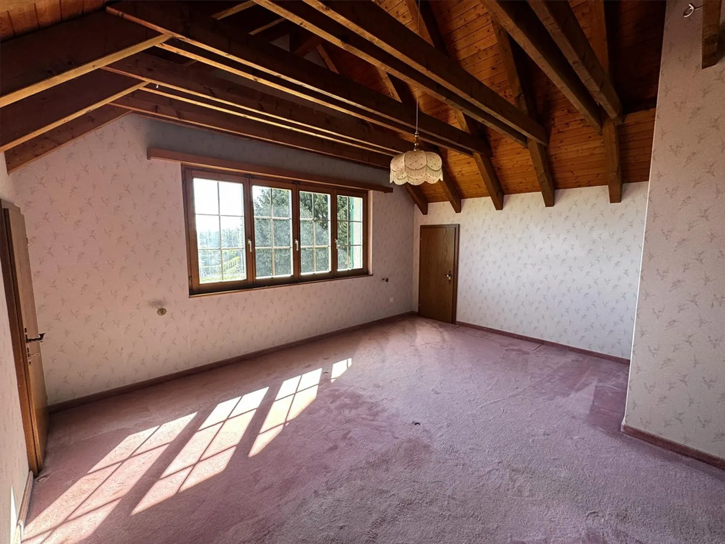 Tolles 5.5-Zimmer-Einfamilienhaus an bevorzugter Lage - Foto 14 di 21