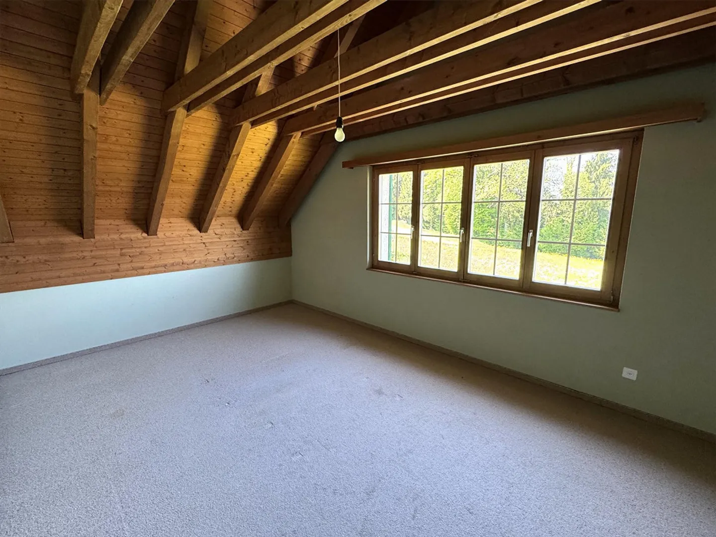 Tolles 5.5-Zimmer-Einfamilienhaus an bevorzugter Lage - Foto 13 di 21