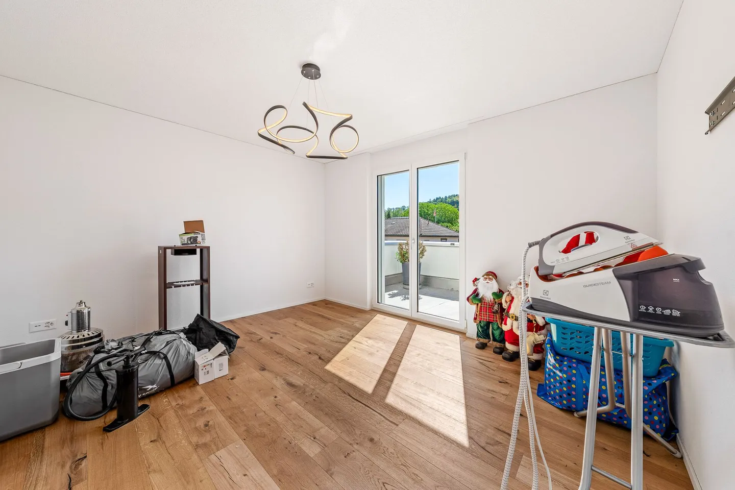 Appartement penthouse exclusif de 5,5 pièces avec terrasse de 152 m² et vue dégagée ! - Photo 20 sur 26
