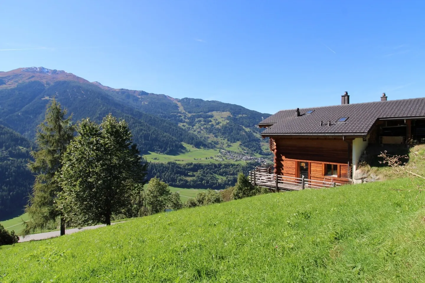 Chaletgrundstück mit atemberaubender Aussicht - Foto 4 von 9