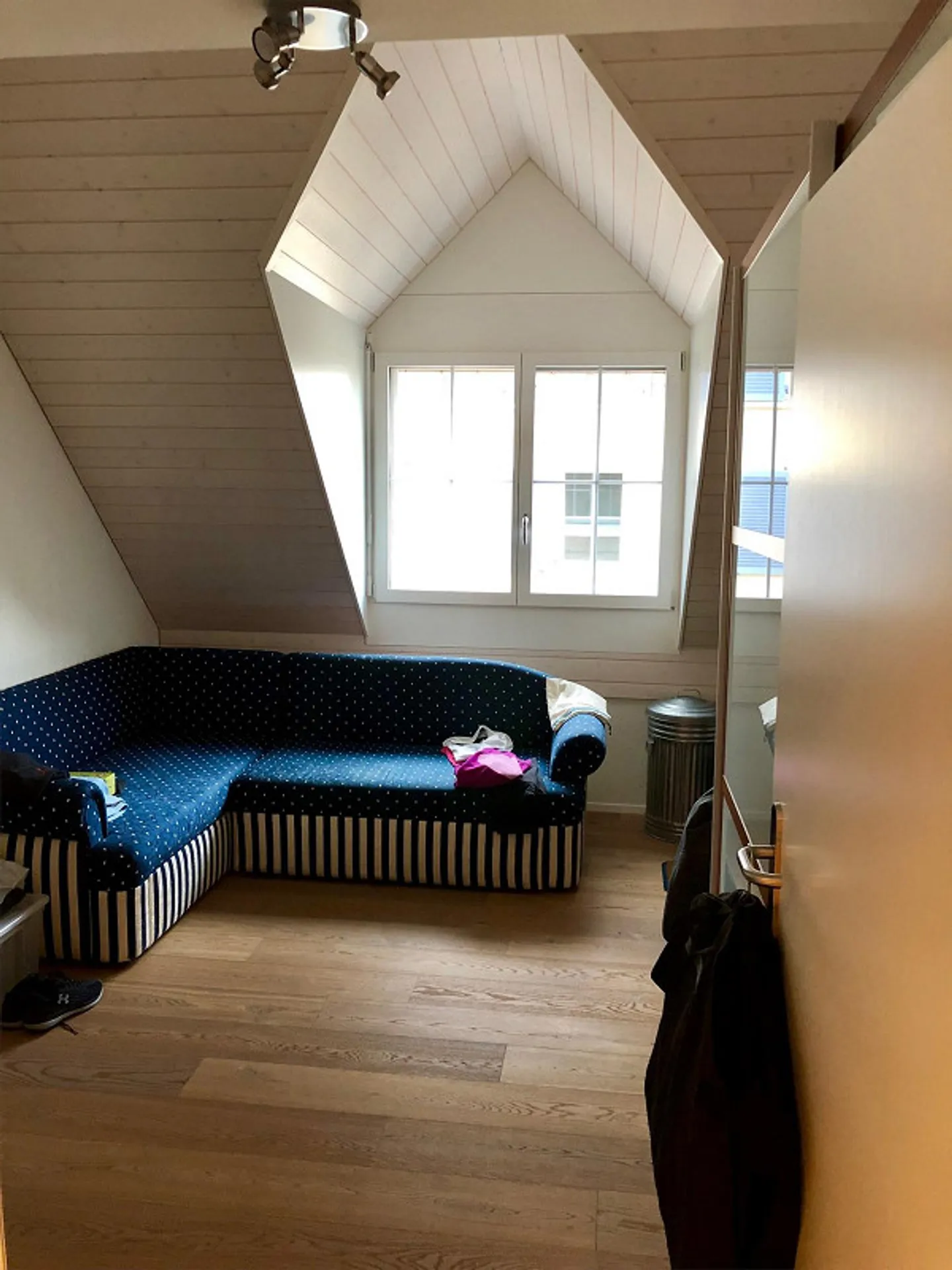 Einzigartige 4.5 Zimmer Wohnung mit Galerie - Foto 5 von 20