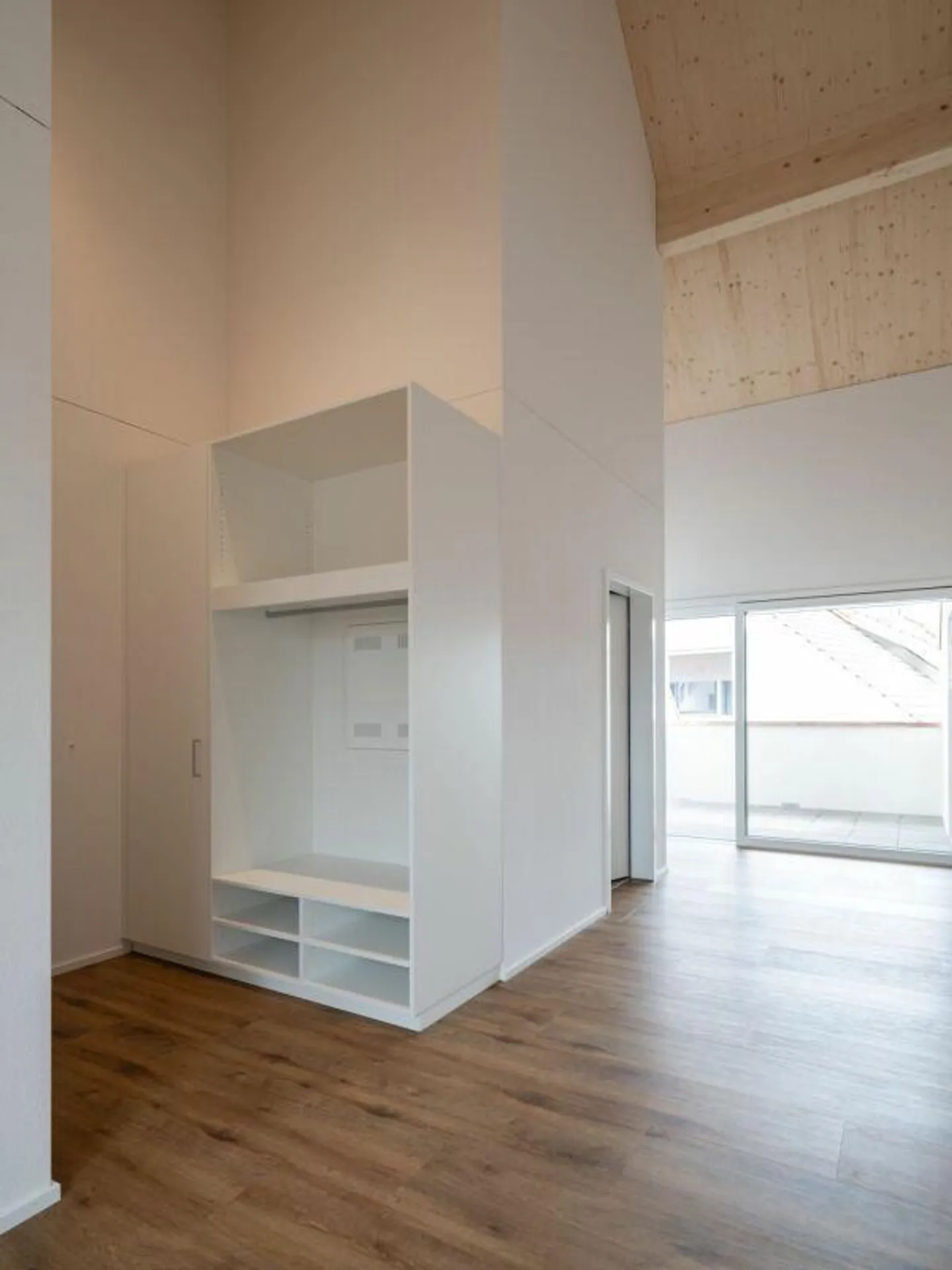 Appartement penthouse 2.5 pièces de haute qualité à louer - Photo 5 sur 10