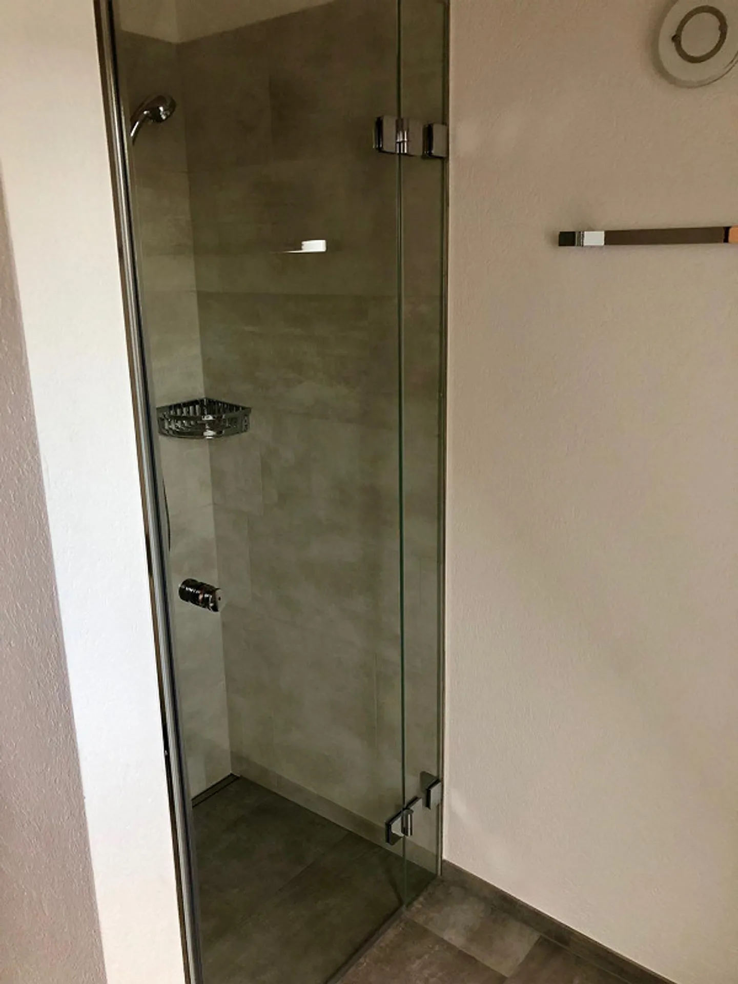 Einzigartige 4.5 Zimmer Wohnung mit Galerie - Foto 10 von 20