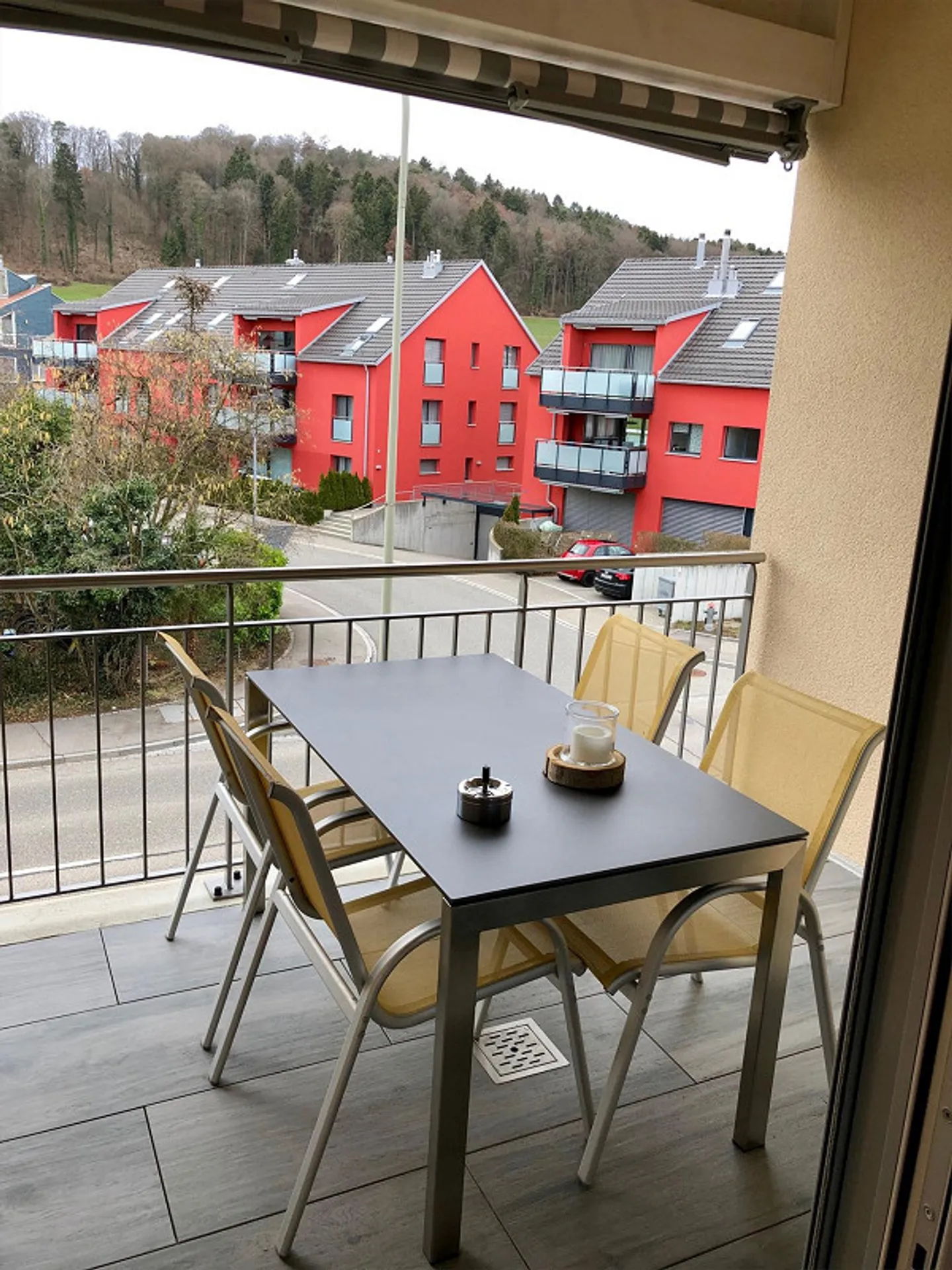 Einzigartige 4.5 Zimmer Wohnung mit Galerie - Foto 9 von 20