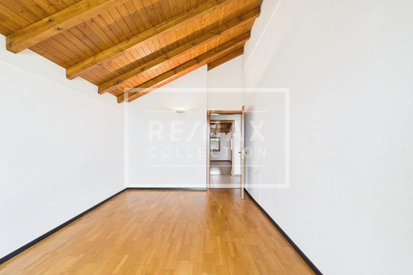 Stilvolle Maisonette mit Panoramablick - Foto 12 von 13