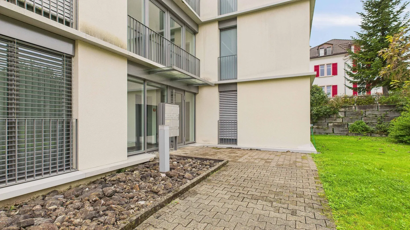 Appartamento attraente in standard di proprietà - Foto 10 di 13