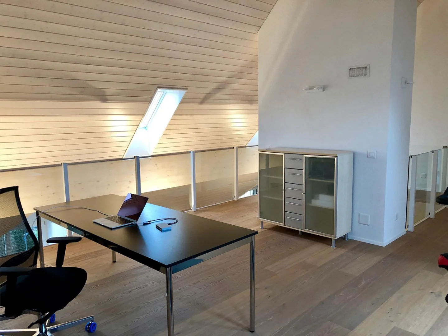 Einzigartige 4.5 Zimmer Wohnung mit Galerie - Foto 13 von 20