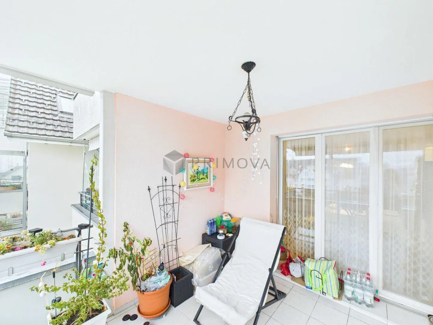 Well-maintained 4.5 room apartment in a central location in Volketswil - Photo 6 of 12