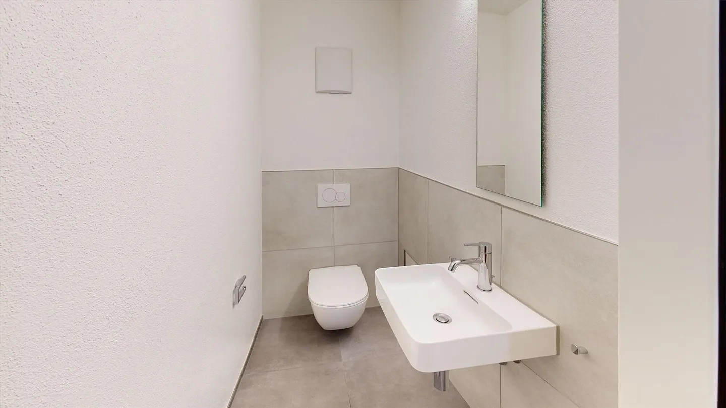 Ampio e luminoso appartamento di 3.5 locali - Foto 5 di 9