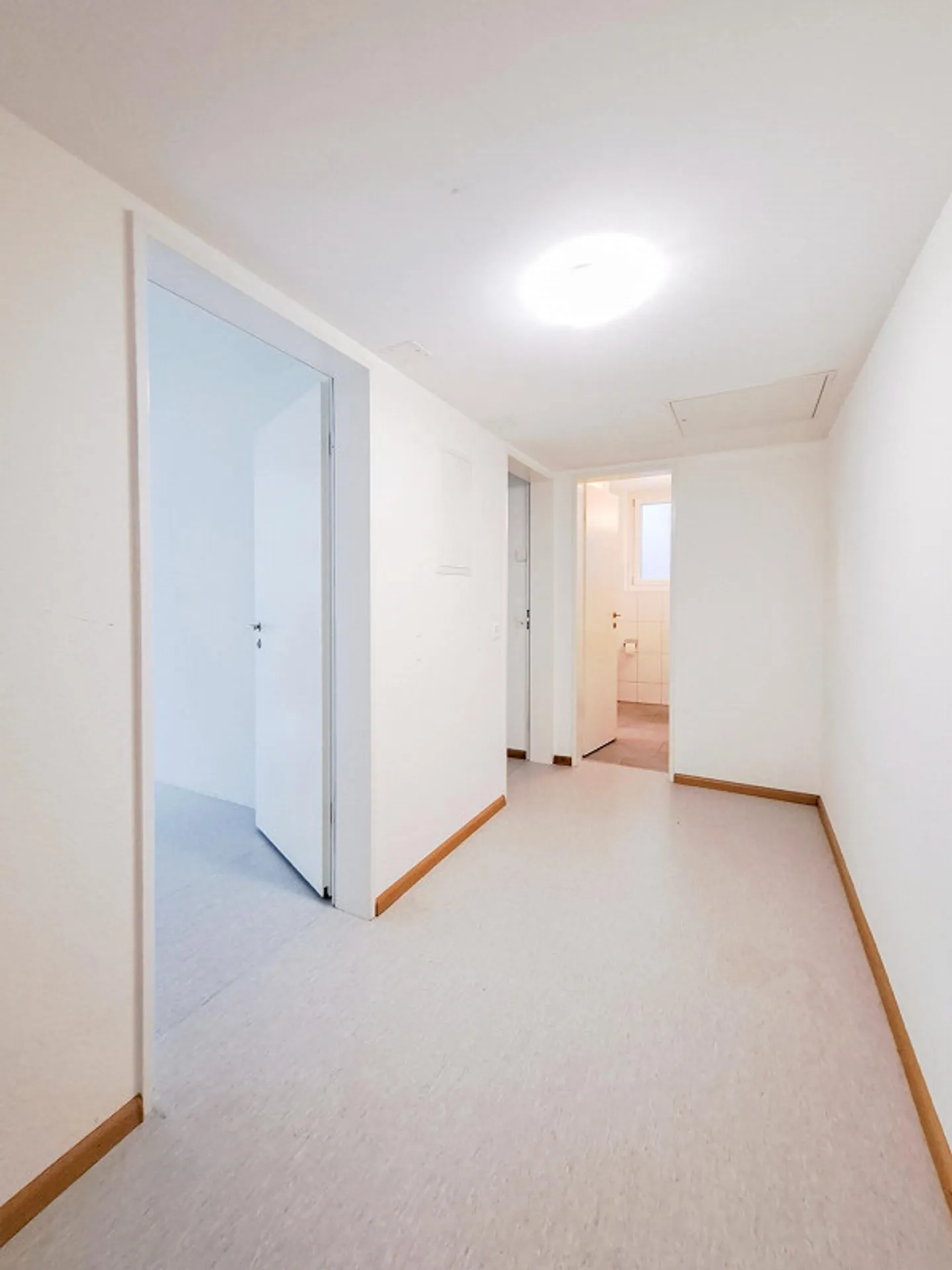 2-room studio/office spaces, basement - Photo 6 of 7