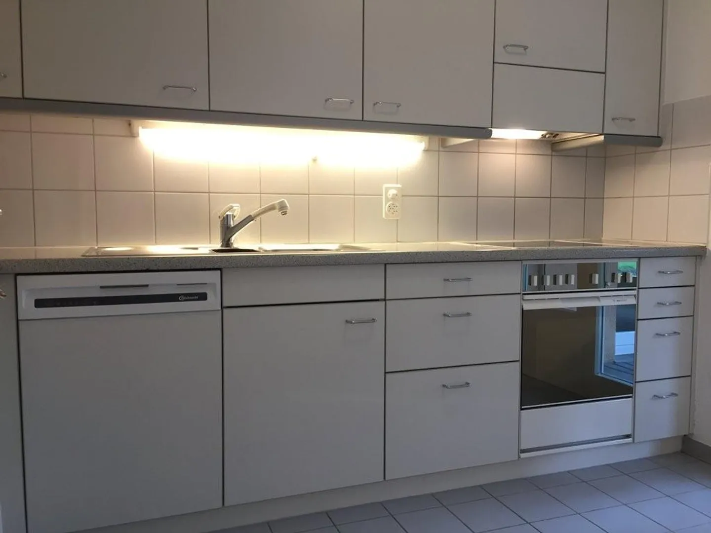 Familienfreundliche Wohnung mit Garten - Foto 2 von 12