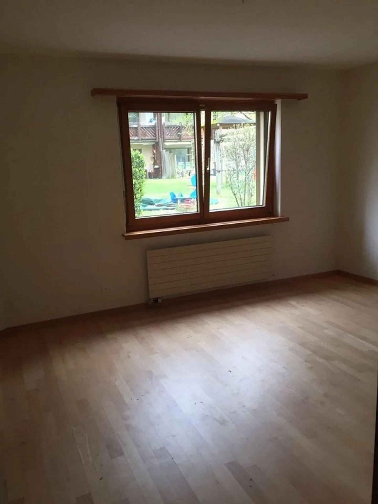 Cozy apartment with sunny patio - Photo 6 of 11