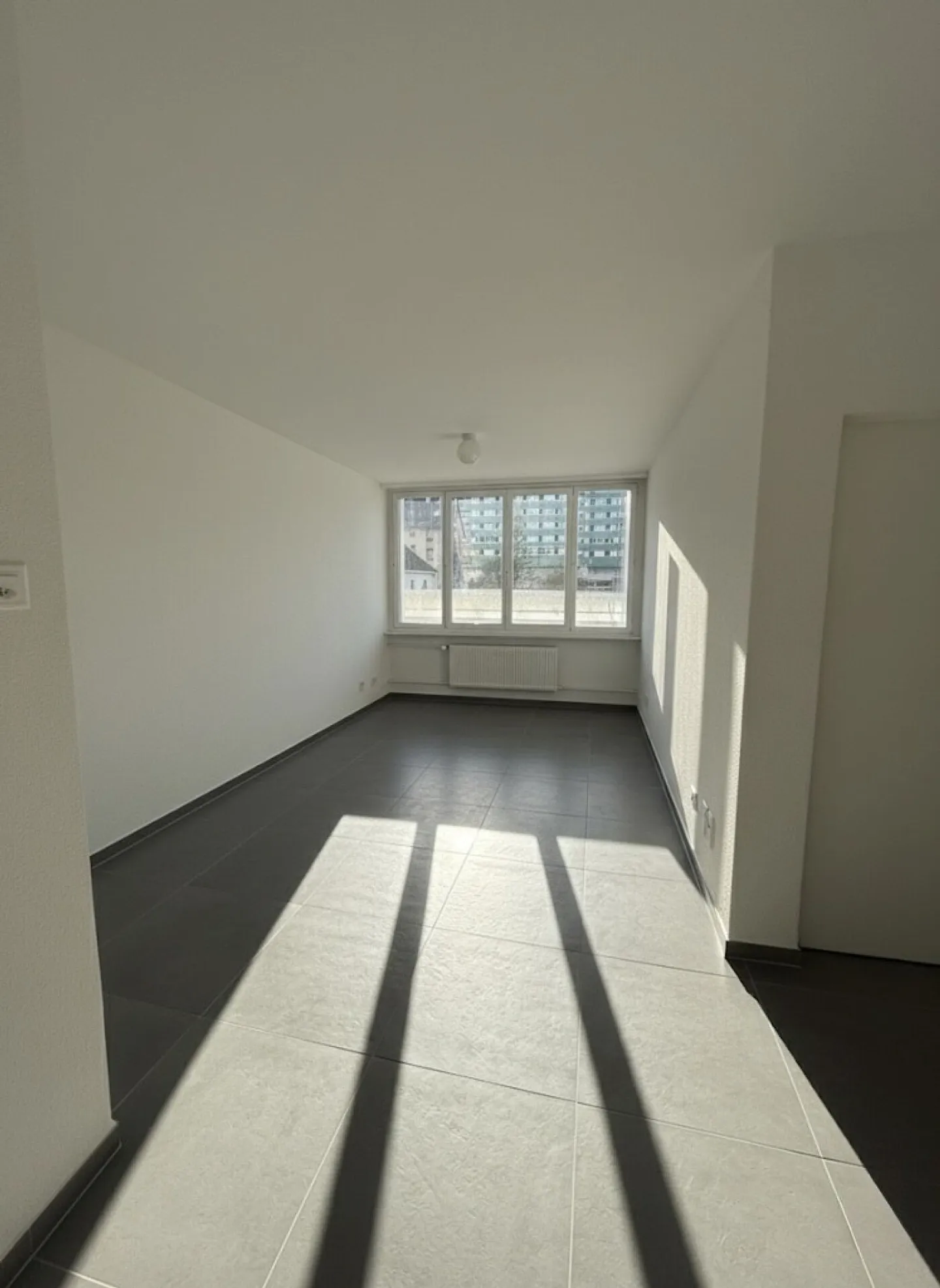 Pont 8 2.5 pièces N-0 - Photo 1 sur 7