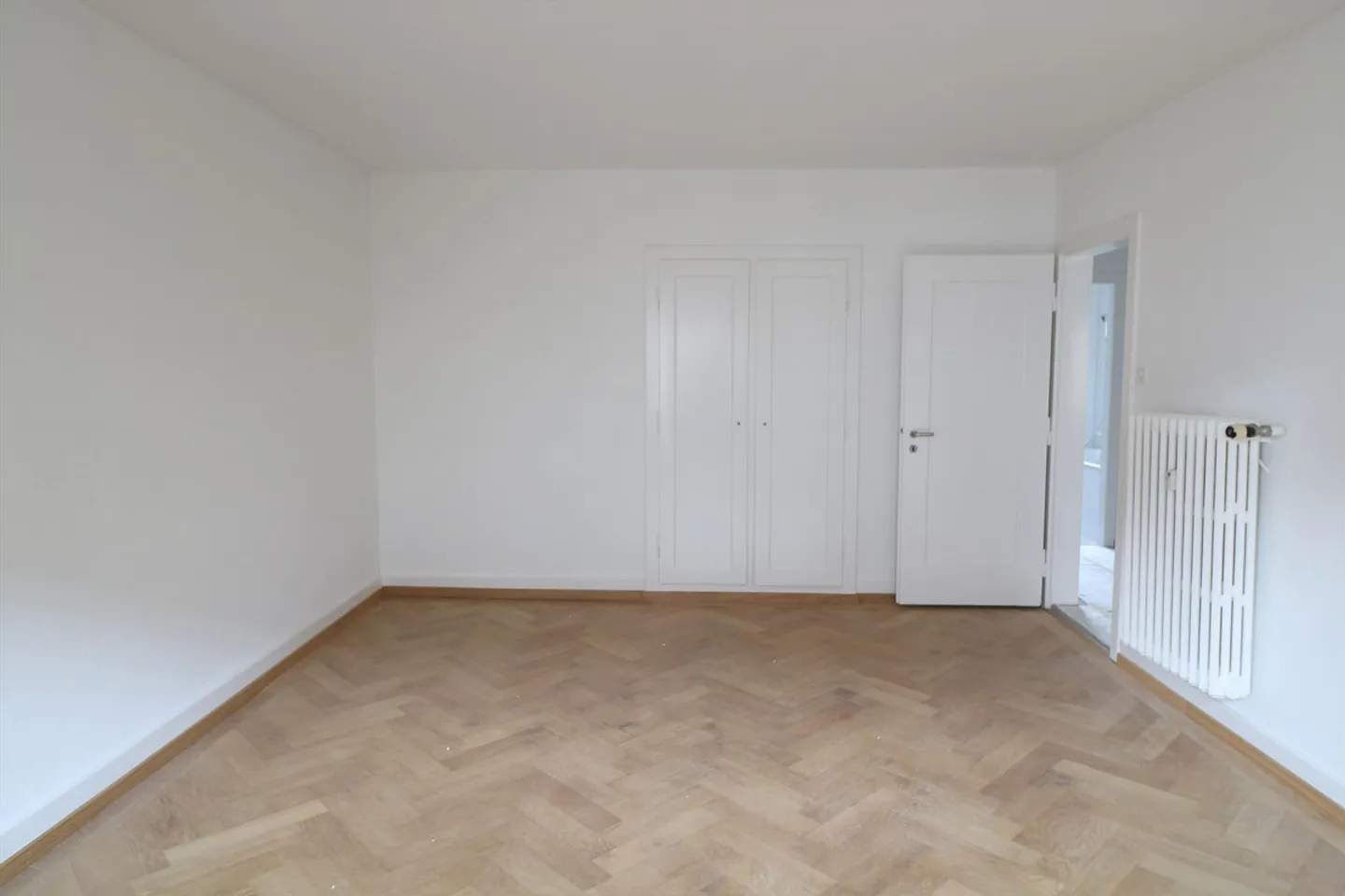 Appartement spacieux de 2,5 pièces dans le quartier Champagne - Photo 5 sur 6