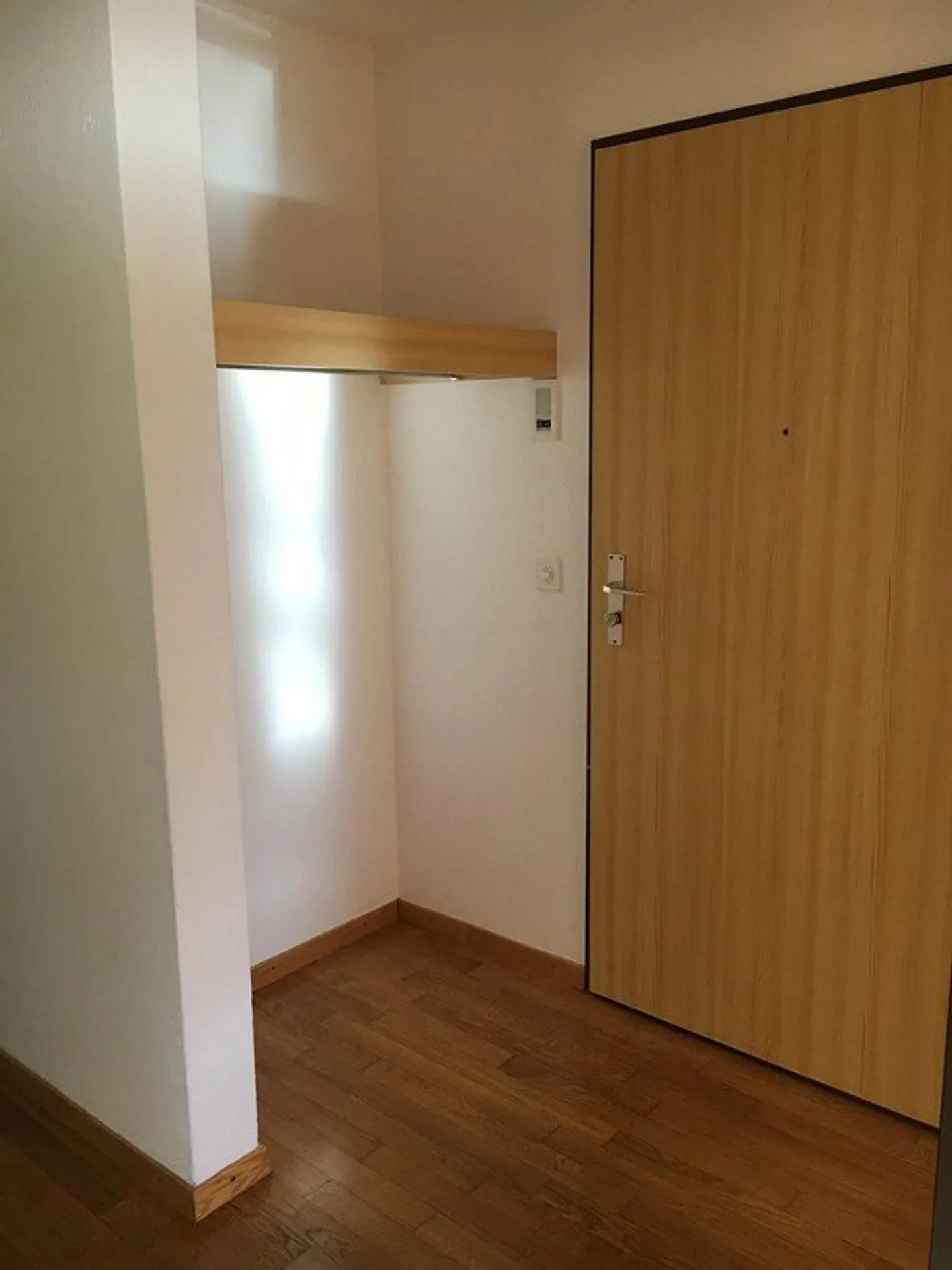 Cozy apartment with sunny patio - Photo 10 of 11
