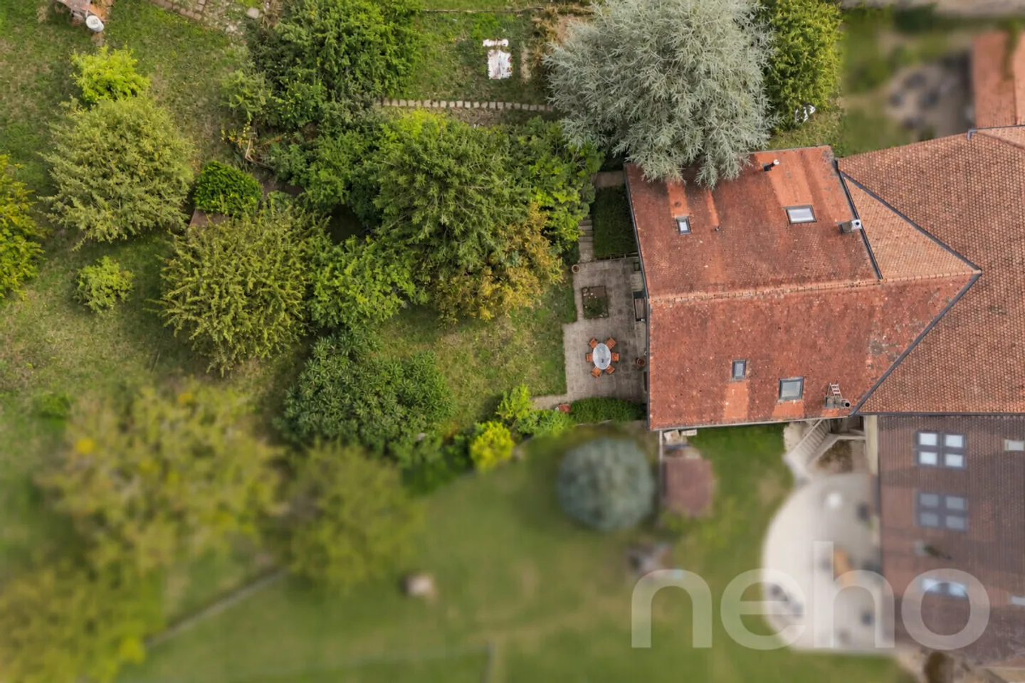 Villa de caractère avec jardin paisible - Photo 11 sur 12