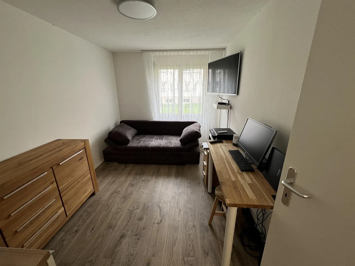 4.5 Room Condominium, Living in a Central, Quiet Location - Photo 10 of 15
