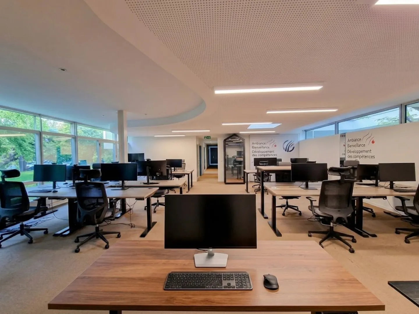 Modern Office Space in Neuchâtel - Photo 1 of 7