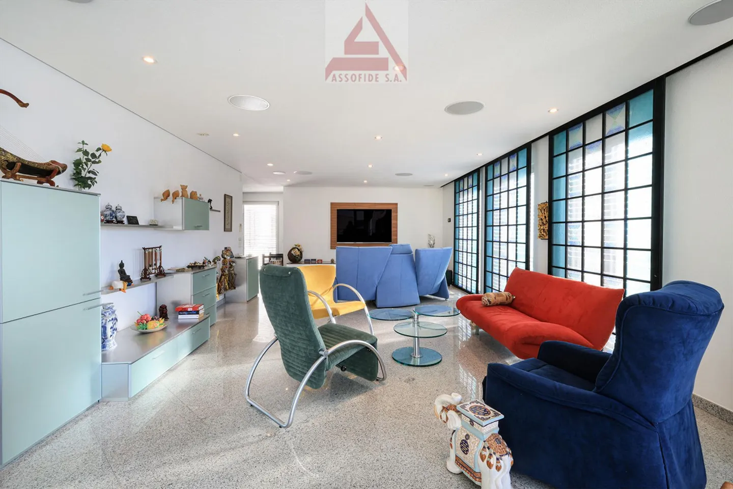 Prestigeträchtige 5,5-Zimmer-Attika mit Seeblick - Foto 3 von 9