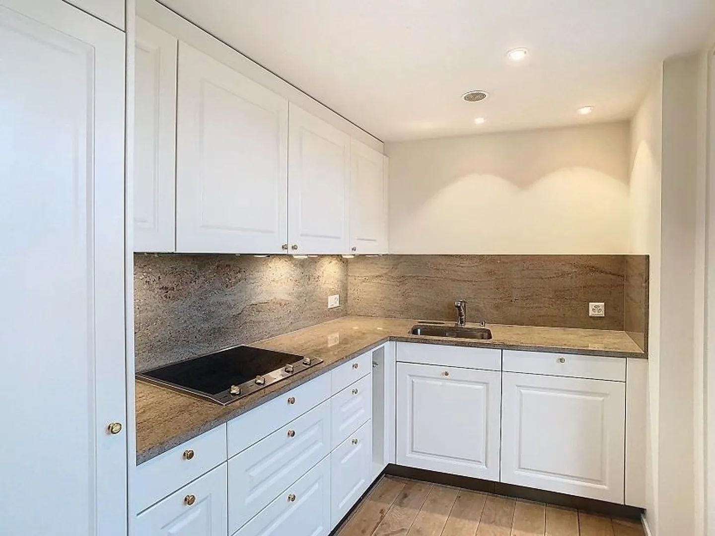 Beautiful 2.5 room apartment on the Zürichberg - Photo 5 of 11