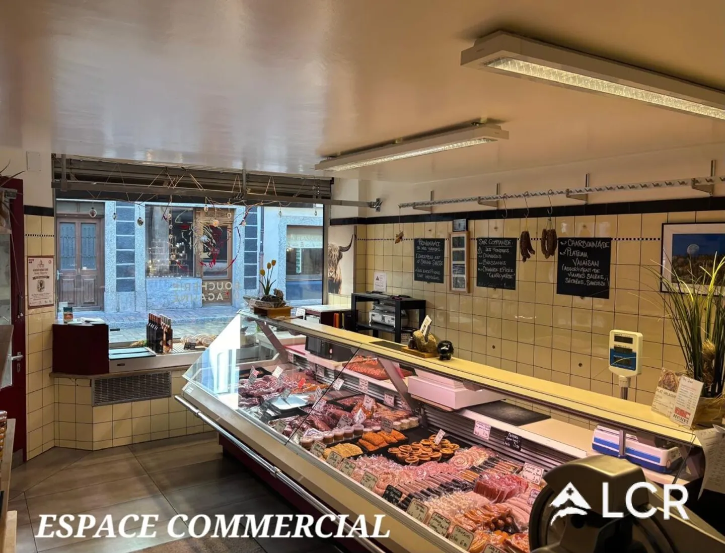 Bellissimo spazio commerciale a Saint-Maurice - Foto 1 di 10