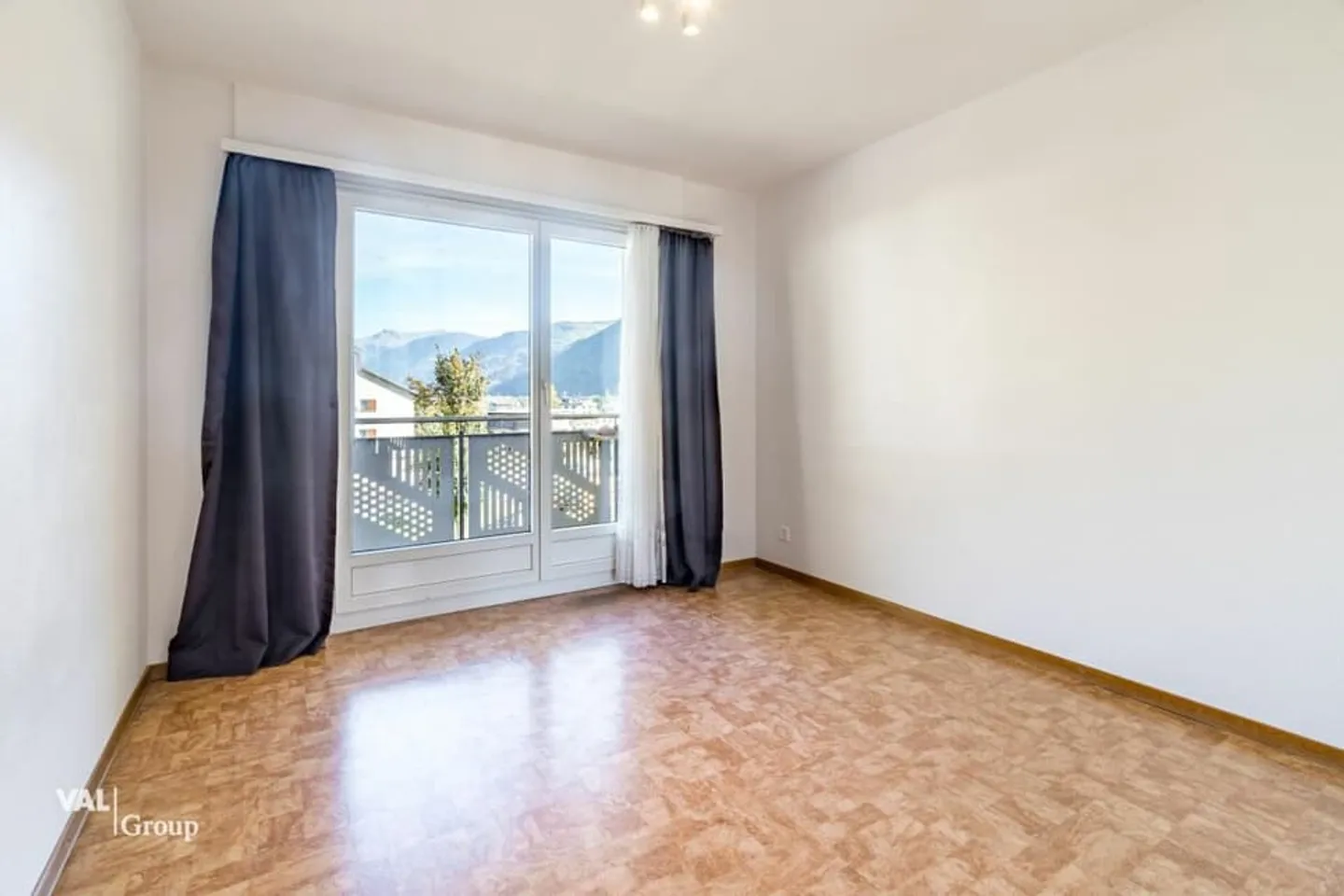 Appartement 4.5 pièces au 2ème étage - bien entretenu, ensoleillé et avec une belle vue - Photo 8 sur 13