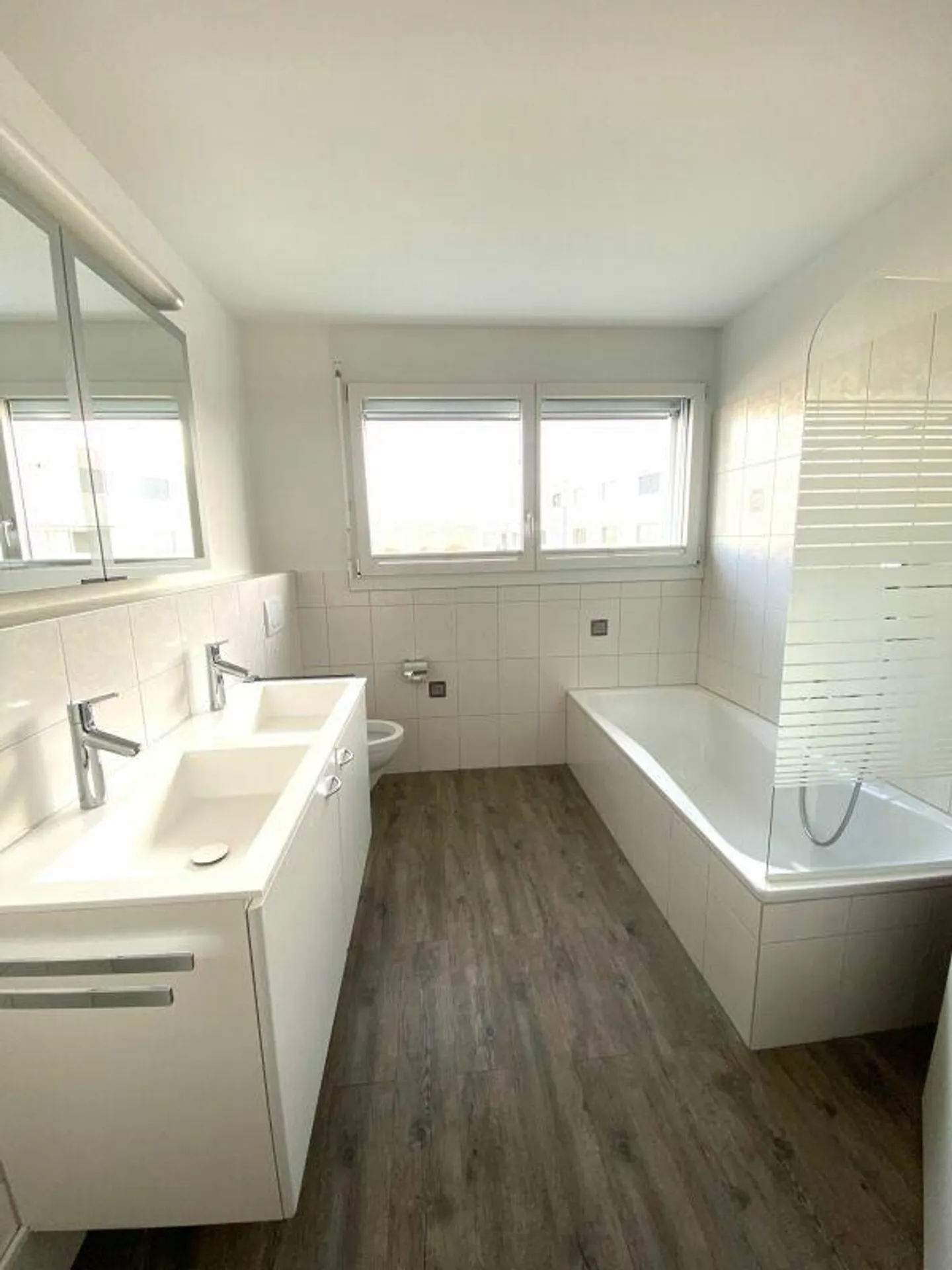 Vivre de manière idyllique avec vue sur le lac - Photo 7 sur 10