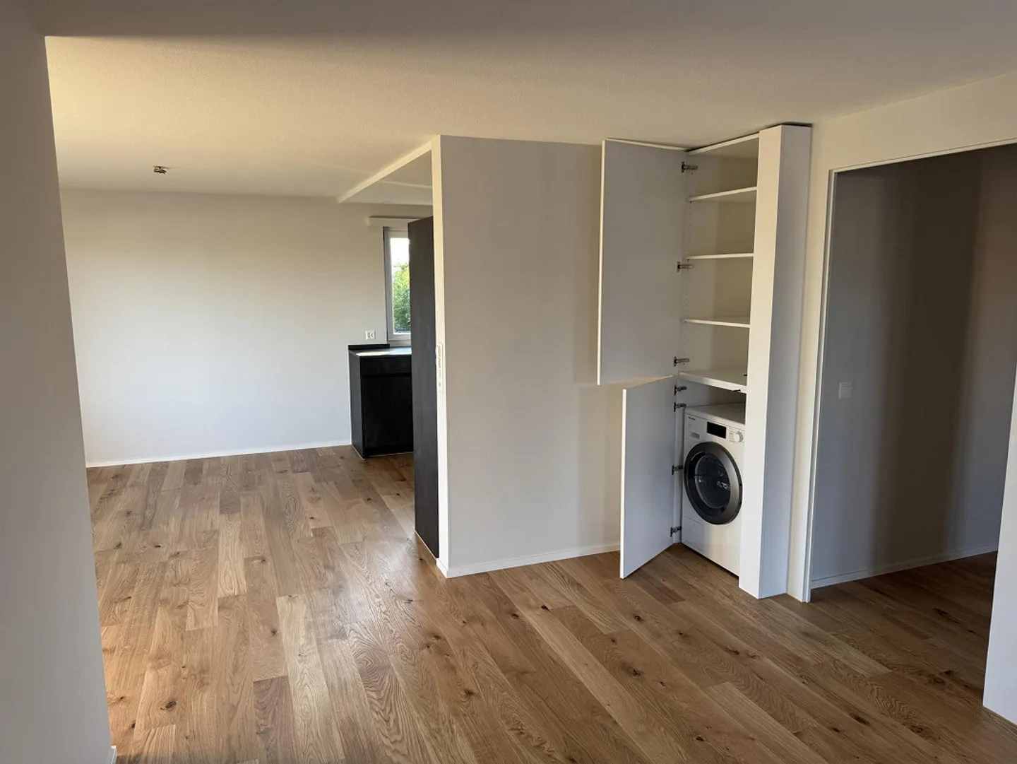 Modernes 4.5-Zimmer-Apartment - Foto 4 von 8