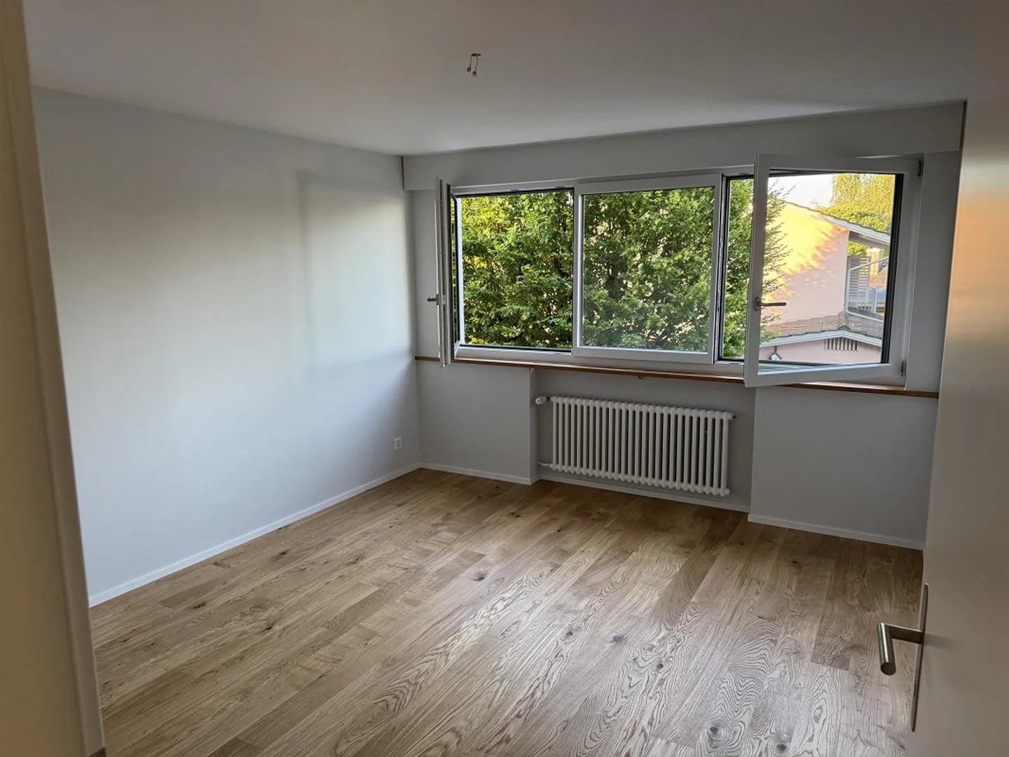 Modernes 4.5-Zimmer-Apartment - Foto 7 von 8