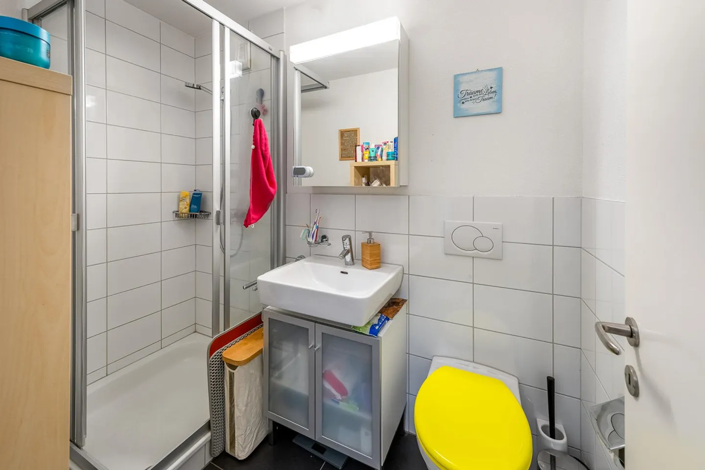 5.5-Room Corner Row House - A Family Paradise for Young Children - Photo 4 of 12