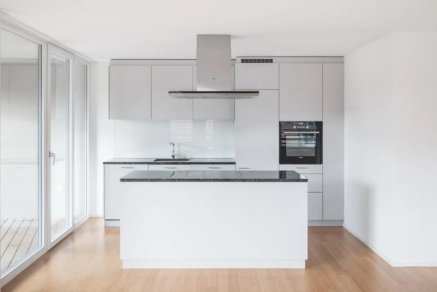 Large, modern apartment in a central, quiet location - Photo 6 of 13