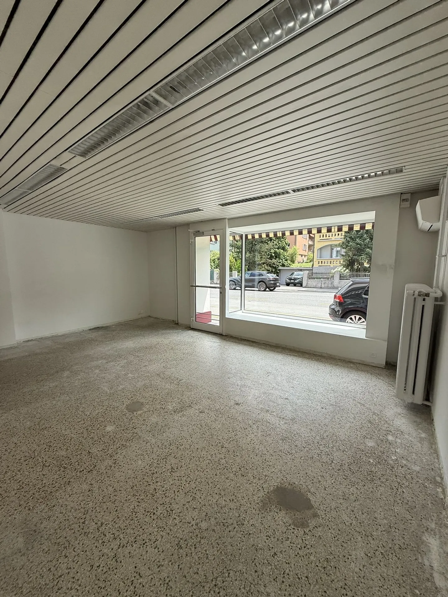 Locali commerciali in posizione centrale a Lucerna (Maihof) in affitto - Foto 2 di 10