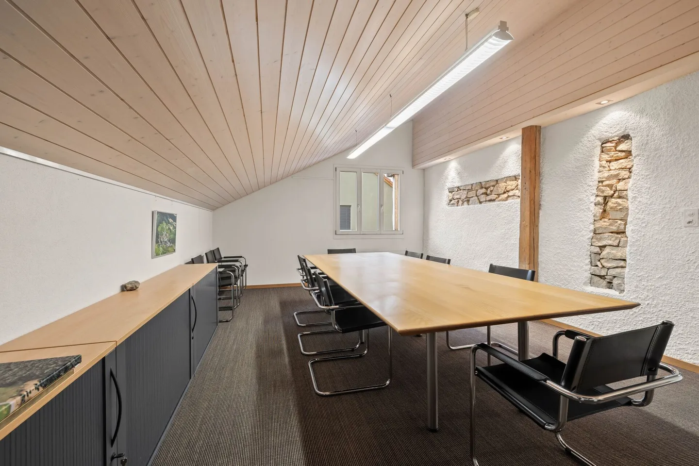 Ufficio arredato incluso sala riunioni e parcheggi - Foto 1 di 8