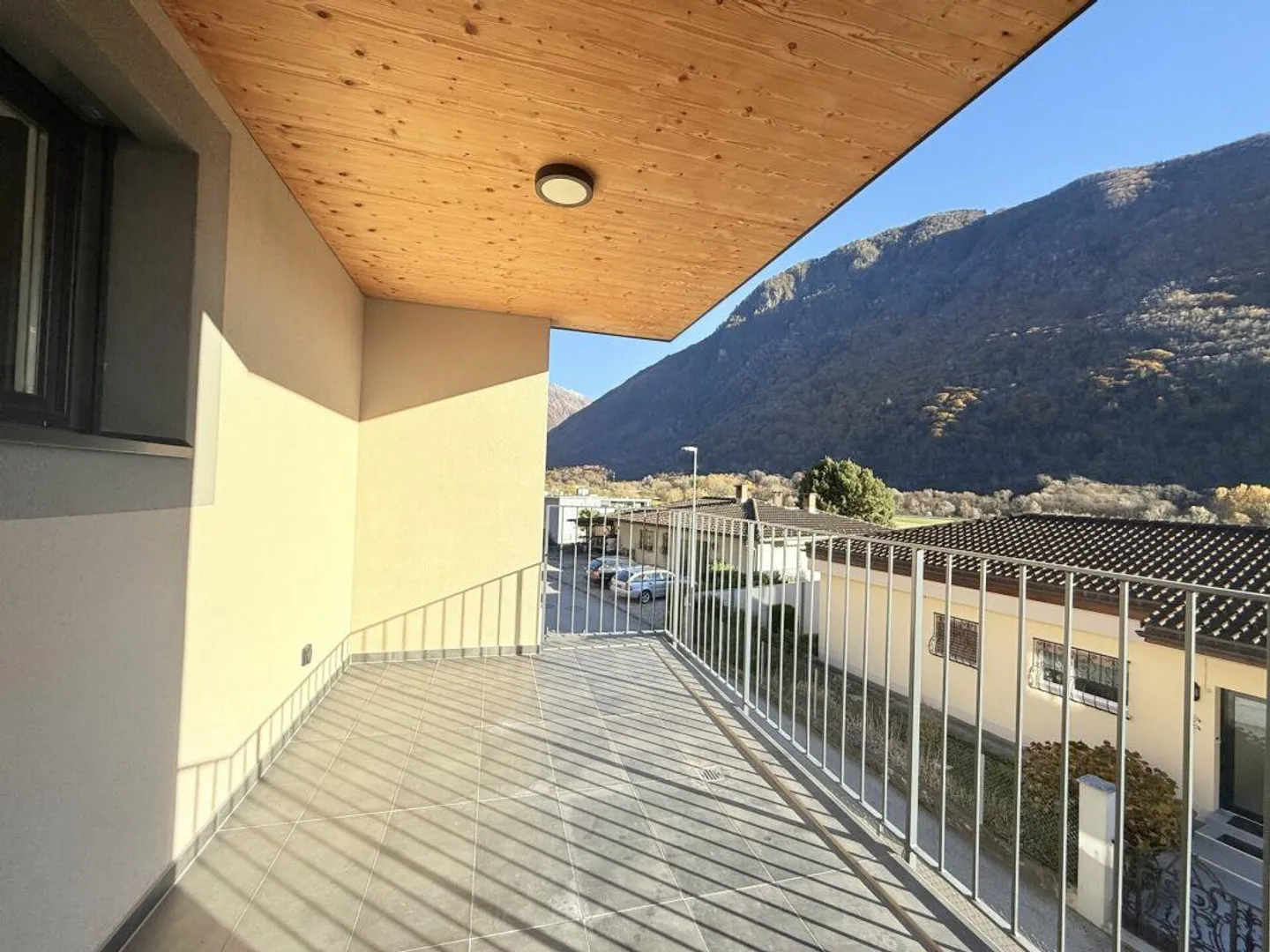 Appartamento di 4,5 stanze con standard elevato in una casa plurifamiliare con sole 3 unità abitative - Foto 2 di 12