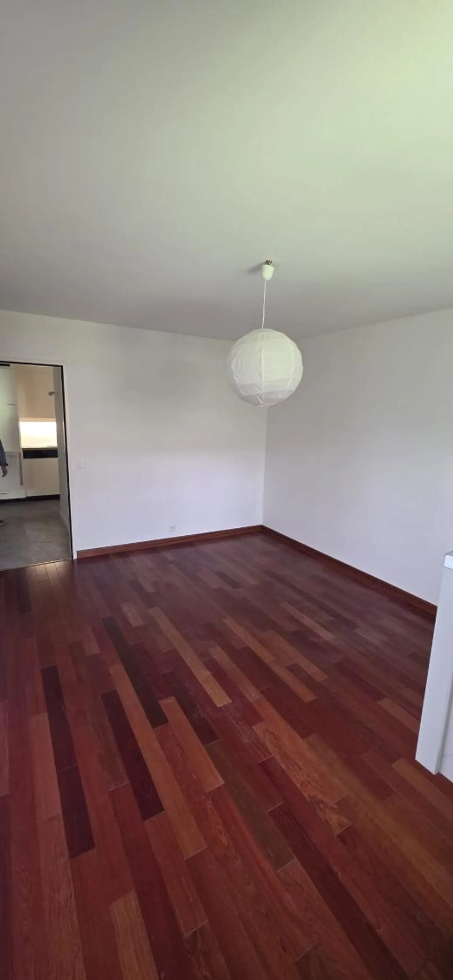Charmant appartement 2.5 pièces - Photo 6 sur 8