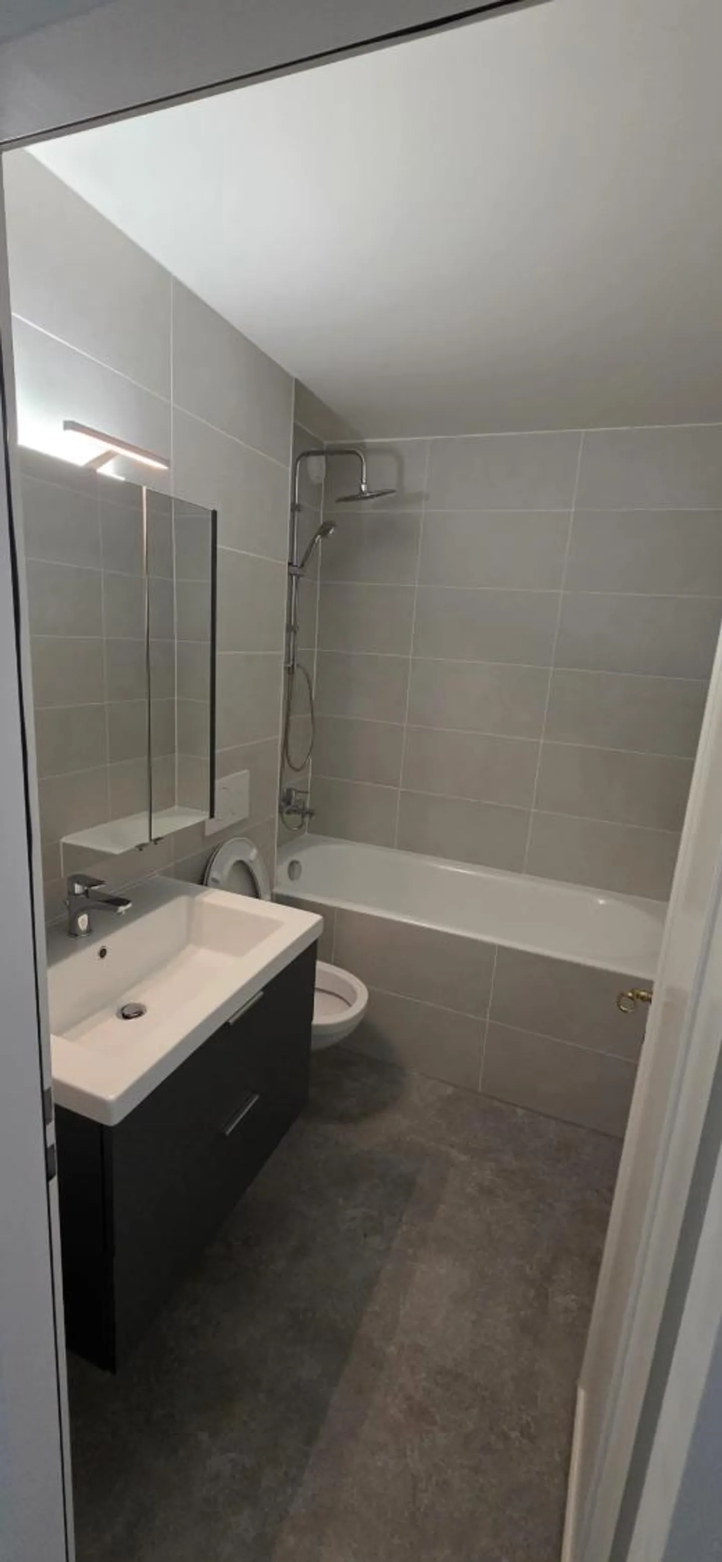 Charmant appartement 2.5 pièces - Photo 8 sur 8