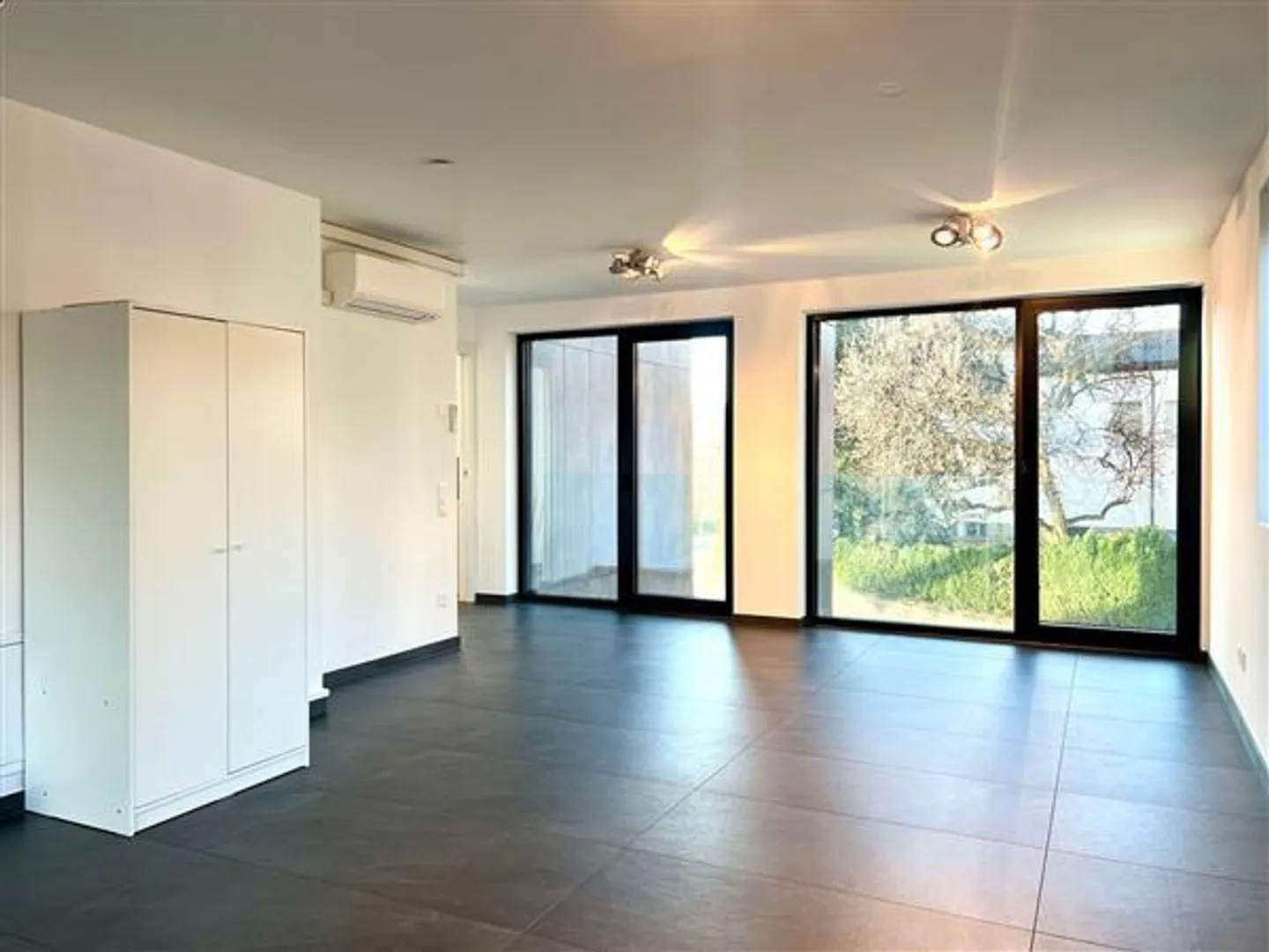 MASSAGNO: Office - Photo 6 of 6