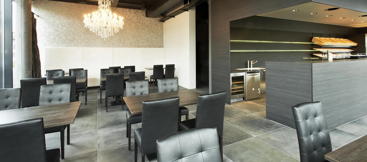 Ristorante ampliato in una posizione prominente - Foto 2 di 9
