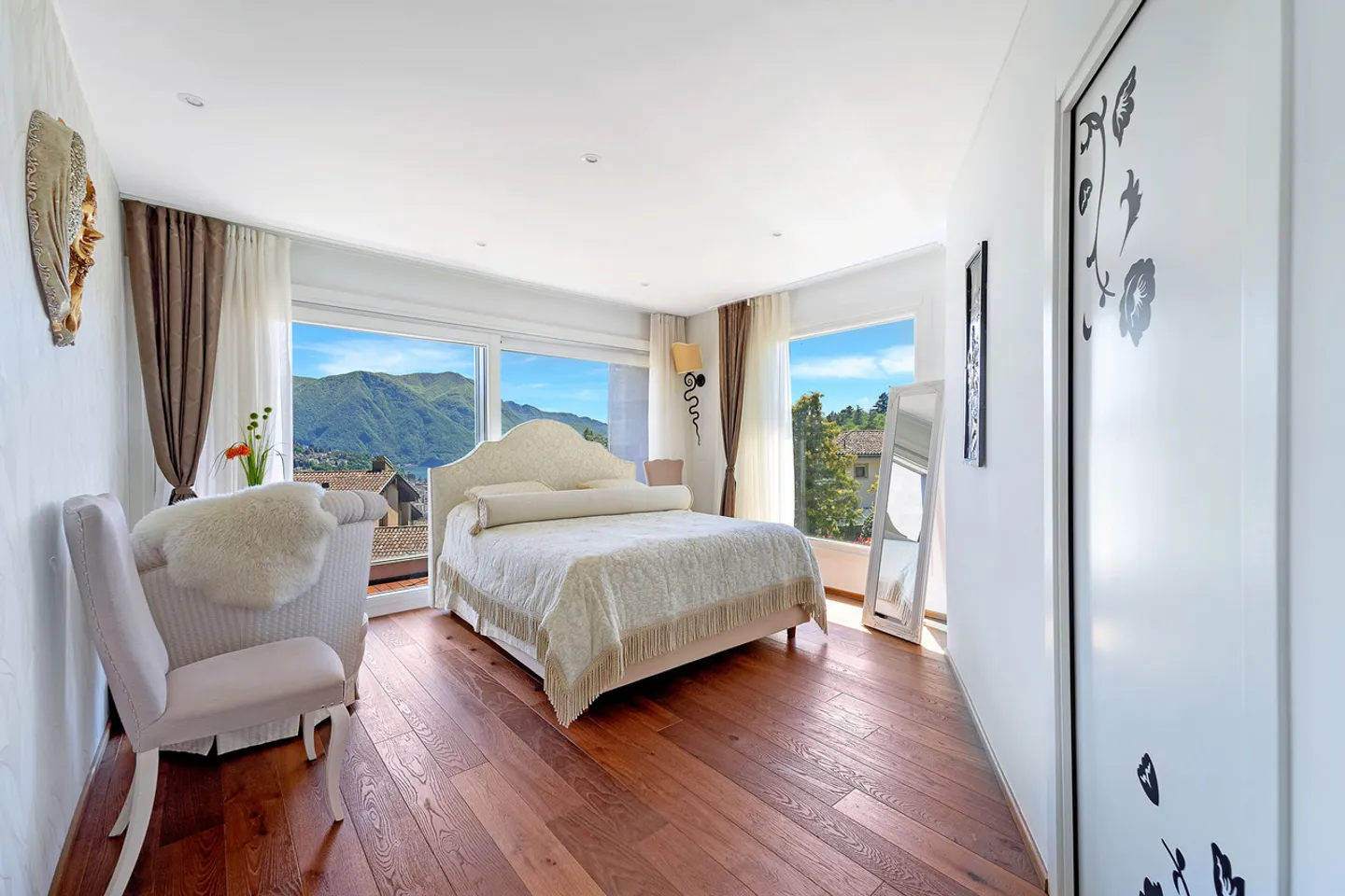 Penthouse élégant et prestigieux avec vue sur le lac - Photo 5 sur 16