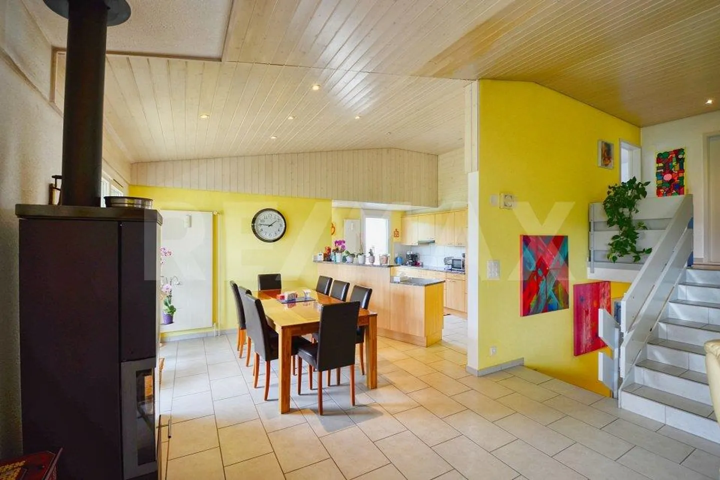 Charmante maison individuelle avec beaucoup d'espace extérieur - Photo 6 sur 13