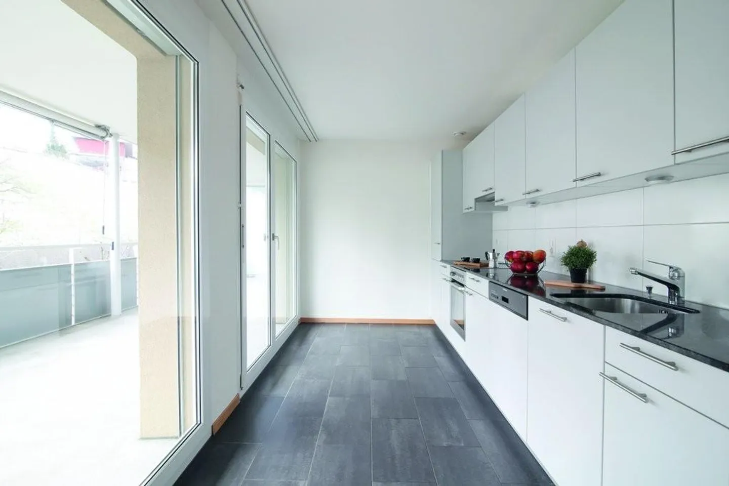 Helle 2.5-Zimmer-Wohnung - Foto 2 von 8