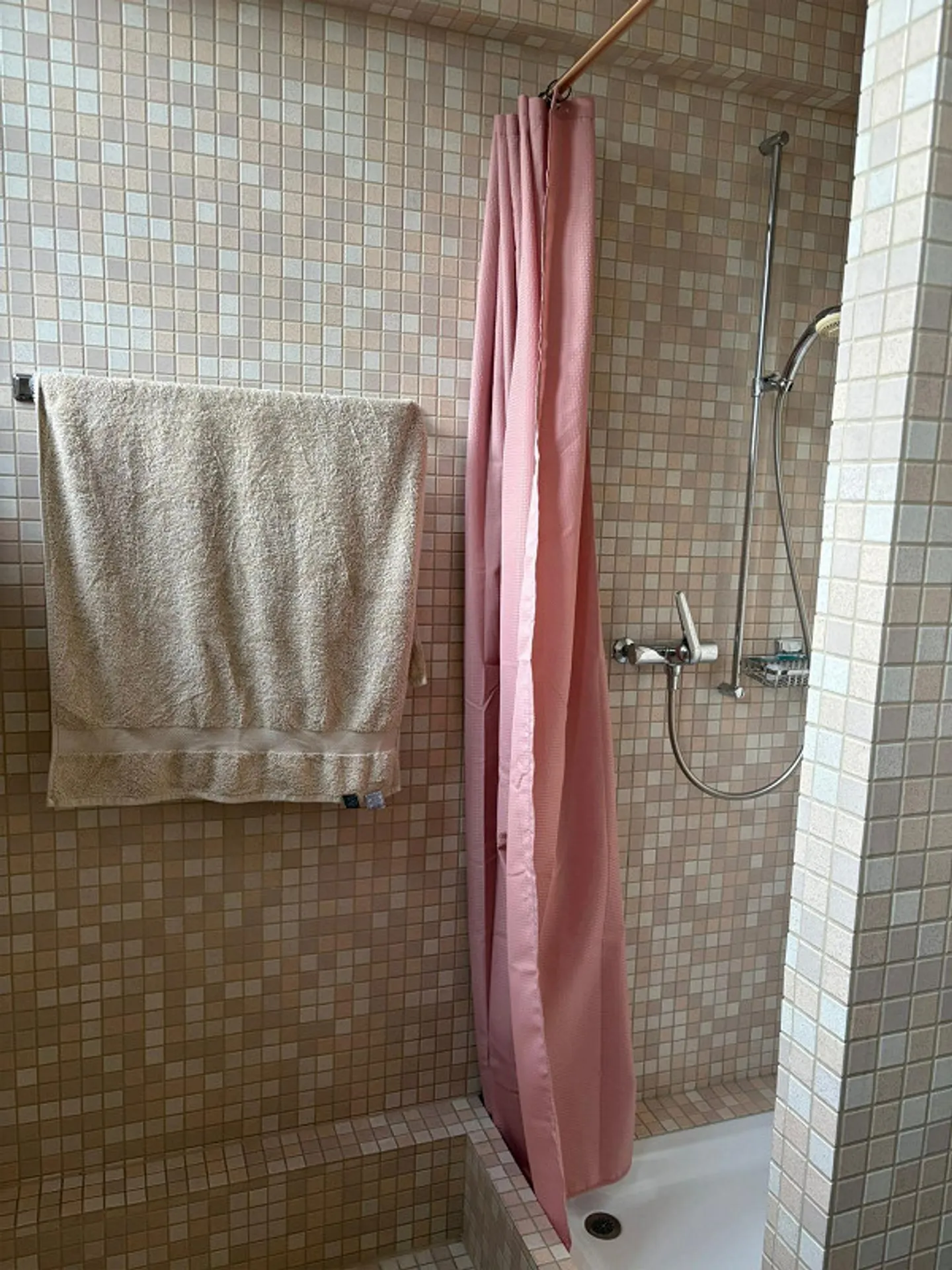 Lover's object: 8-room house in the Bachletten district - Photo 9 of 12