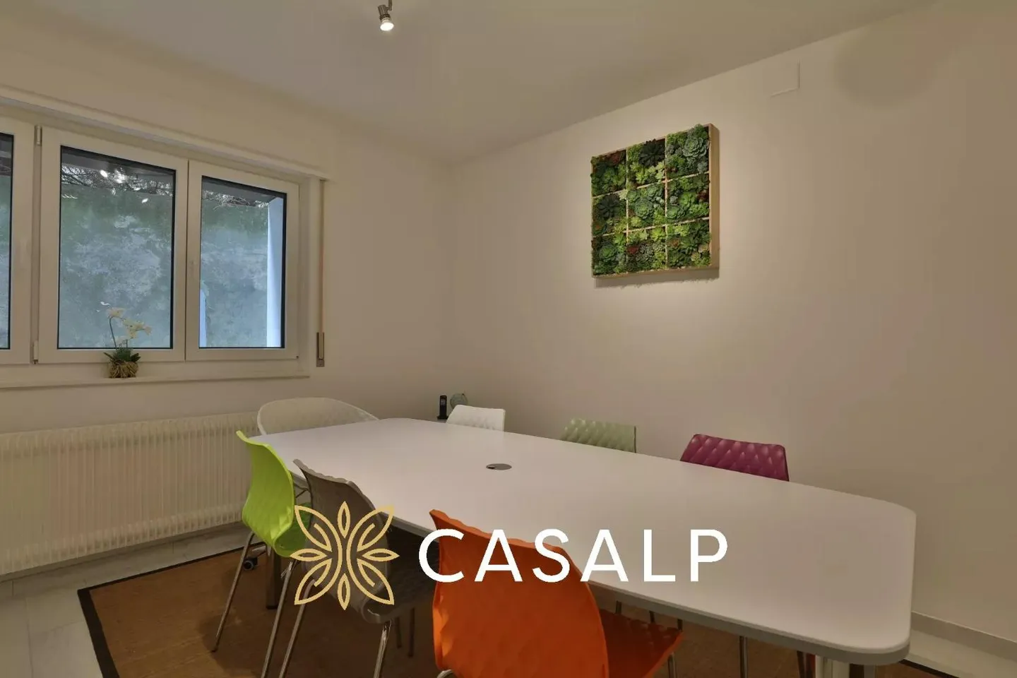 Charming 2.5 room renovated apartment in Crans-Montana - Photo 4 of 13