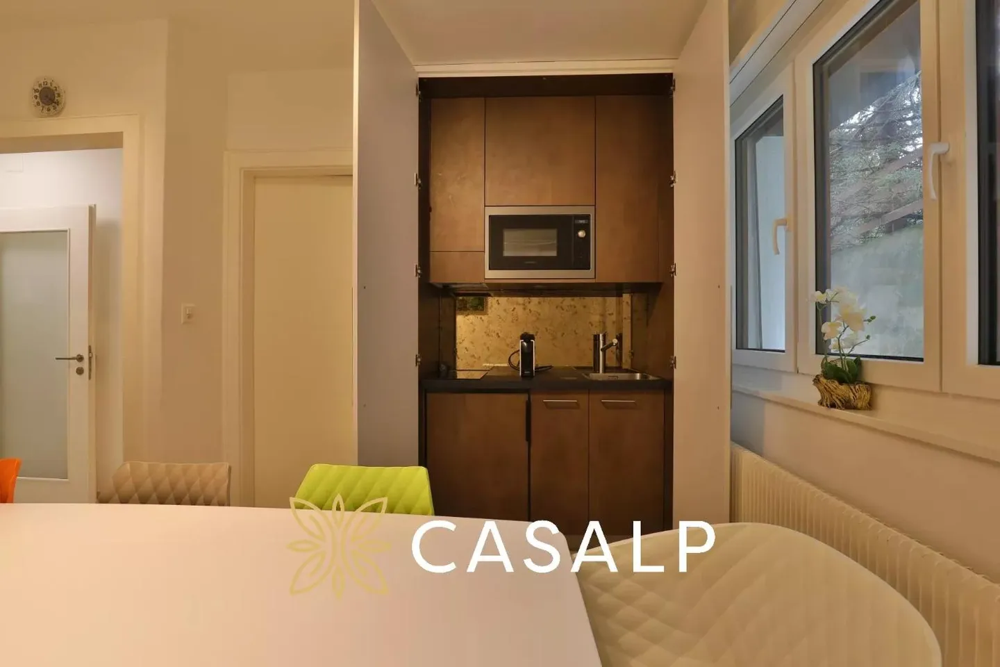 Charming 2.5 room renovated apartment in Crans-Montana - Photo 7 of 13